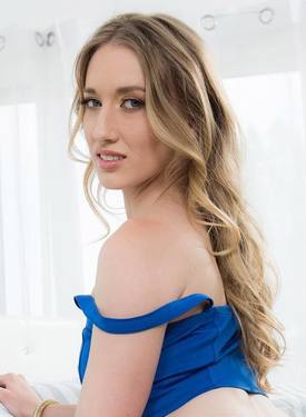 Порно по комментариям с Riley Reynolds